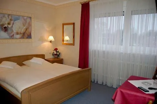 Hotell Zum Meierhof Tostedt (Lower-Saxony)